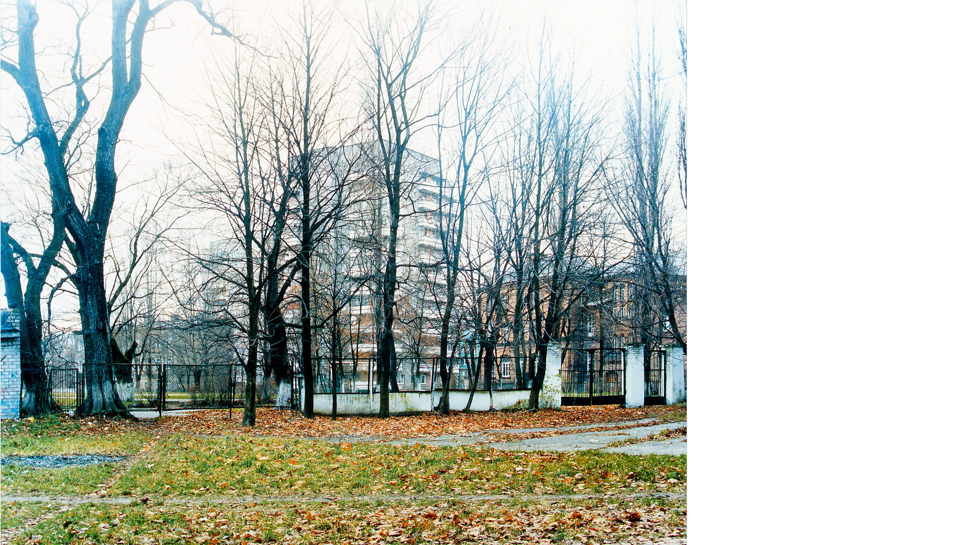 Untitled (from the series "The Kant Walks"), 2003-2004 C-print 68.5 x 80 cm