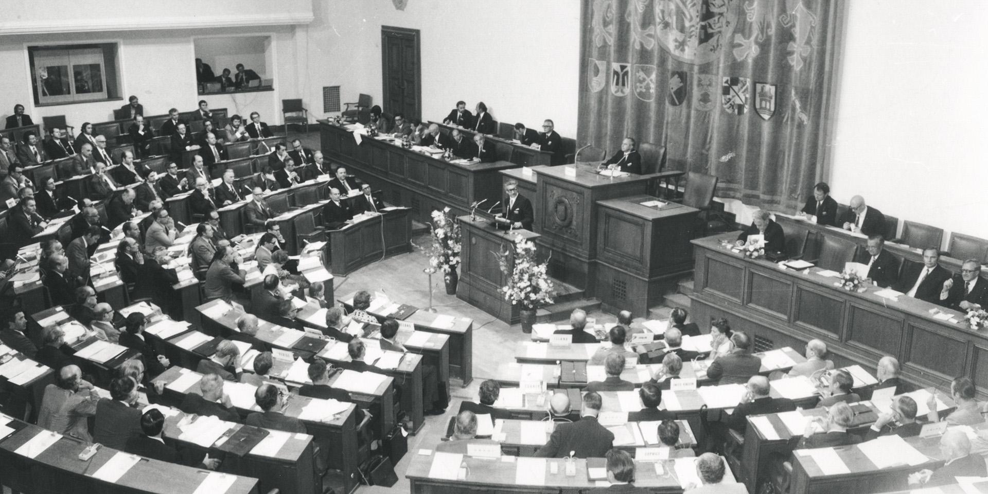 16 countries sign the European Patent Convention (EPC) in Munich in 1973