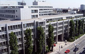 1. The PschorrHöfe buildings of the EPO