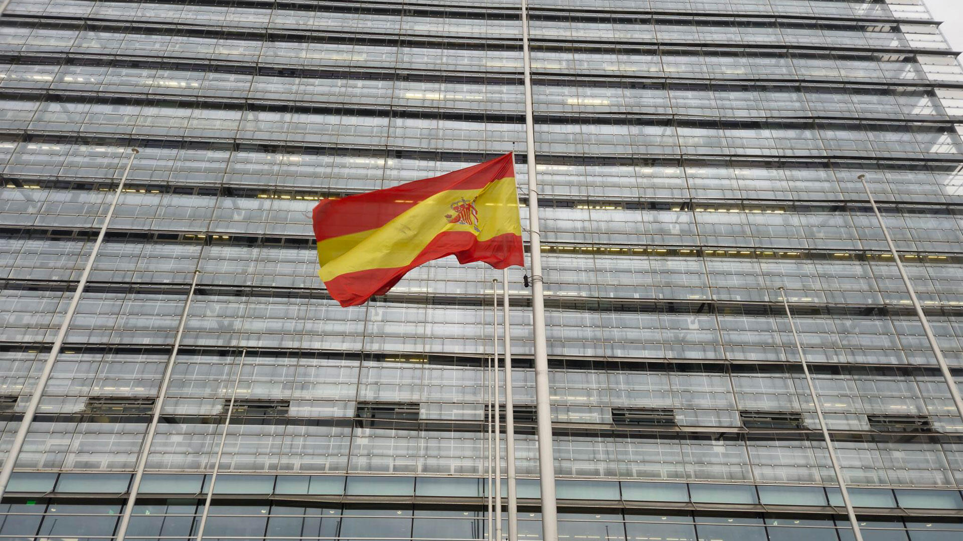 Half-mast Spain flag