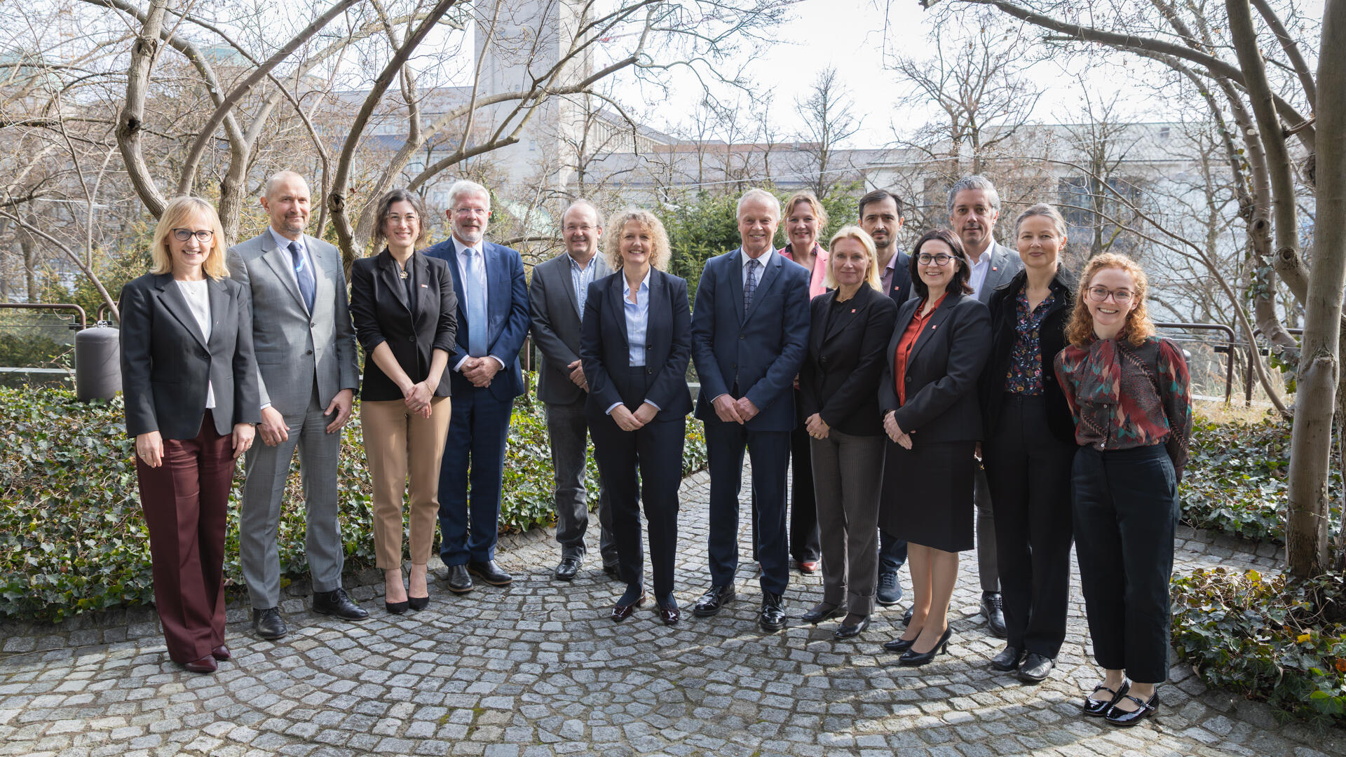 ​​GRUR President Dr Anke Nordemann-Schiffel and EPO Vice-President Christoph Ernst with their respective delegations​
